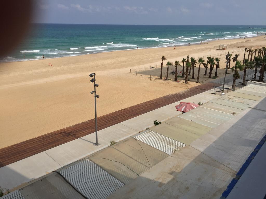Perfect Sea View Apartment Bat Yam Exterior photo
